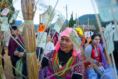 ภาพ No.125190:พิธีตักบาตรเนื่องในวันมาฆบูชา ณ สนามโรงเรียนบ้านนาเกียน  อำเภออมก๋อย จังหวัดเชียงใหม่ วันเสาร์ที่ ๒๔ กุมภาพันธ์ พ.ศ. ๒๕๖๗