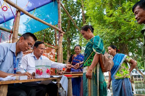 ภาพ No.98560:พิธีทอดกฐินสมทบวัดกัลยาณมิตรต่างประเทศ ณ วัดราชบัณนะวิหาร เมืองรังกามาติ ประเทศบังกลาเทศ วันศุกร์ที่ 24 พฤศจิกายน พ.ศ. 2566