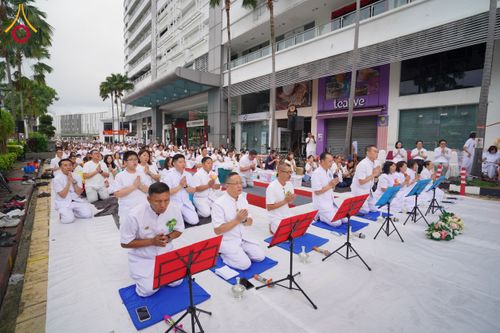 ภาพ No.173812:พิธีทอดกฐิน วัดภาวนาปีนัง ประเทศมาเลเซีย วันที่ 31 ตุลาคม พ.ศ. 2567