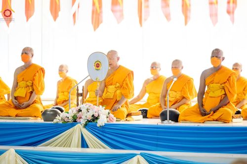 ภาพ No.124377:พิธีตักบาตรในวันมาฆบูชา ณ บ้านแก้วเรือนทองคุณยายฯ วัดพระธรรมกาย จ.ปทุมธานี วันเสาร์ที่ 24 กุมภาพันธ์ พ.ศ. 2567