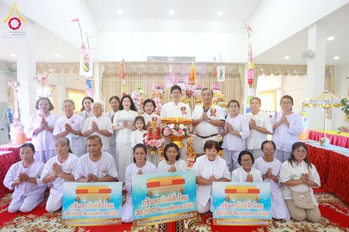 ภาพ No.181973:พิธีทอดกฐิน ณ วัดนิเวศน์ปวราราม จ.สุพรรณบุรี ในโครงการทอดกฐินสามัคคีทั่วไทย 30,000 วัด บูชาธรรม 80 ปี หลวงพ่อธัมมชโย โดยคณะศิษยานุศิษย์วัดพระธรรมกาย วันที่ 2 พฤศจิกายน พ.ศ. 2567