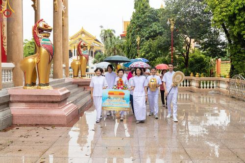 ภาพ No.165923:พิธีทอดกฐิน ณ วัดท่าเรือ ต.ท่าเรือ อ.ท่ามะกา จ.กาญจนบุรี ในโครงการกฐินสามัคคีทั่วไทย 30,000 วัด บูชาธรรม 80 ปี หลวงพ่อธัมมชโย โดยคณะศิษยานุศิษย์วัดพระธรรมกาย วันที่ 20 ตุลาคม พ.ศ. 2567