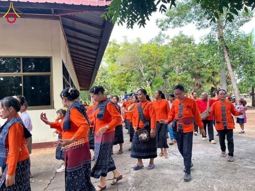 ภาพ No.176774:พิธีทอดกฐิน ณ วัดโคกสว่าง จ.อุดรธานี ในโครงการกฐินสามัคคีทั่วไทย 30,000 วัด บูชาธรรม 80 ปี หลวงพ่อธัมมชโย โดยคณะศิษยานุศิษย์วัดพระธรรมกาย วันที่ 7 พฤศจิกายน พ.ศ. 2567 กฐินสัมฤทธิ์เด็กดี V-Star เพื่อสร้างหอระฆัง โรงเรียนบ้านโนนงามอุดมวิทย์ และ โรงเรียนกำแ