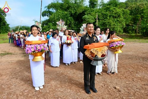 ภาพ No.183156:พิธีทอดกฐิน ณ ศูนย์ฝึกอบรมเยาวชนสวนไม้สัก จ.แม่ฮ่องสอน ในโครงการทอดกฐินสามัคคีทั่วไทย 30,000 วัด บูชาธรรม 80 ปี หลวงพ่อธัมมชโย โดยคณะศิษยานุศิษย์วัดพระธรรมกาย วันที่ 10 พฤศจิกายน พ.ศ. 2567