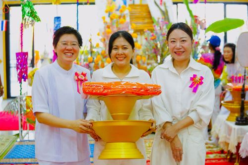 ภาพ No.261989:วันที่ 19 ตุลาคม พ.ศ. 2568 พิธีทอดกฐินสามัคคีทั่วไทย 30,000 วัด โดยคณะศิษยานุศิษย์ บูชาธรรม 81 ปี หลวงพ่อธัมมชโย ณ วัดตะพังทองหลาง ต.เมืองเก่า อ.เมือง จ.สุโขทัย