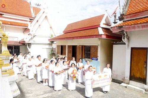 ภาพ No.258773:วันที่ 18 ตุลาคม พ.ศ. 2568 พิธีทอดกฐินสามัคคีทั่วไทย 30,000 วัด โดยคณะศิษยานุศิษย์ บูชาธรรม 81 ปี หลวงพ่อธัมมชโย ณ วัดคลองเตยนอก เขตคลองเตย กรุงเทพฯ