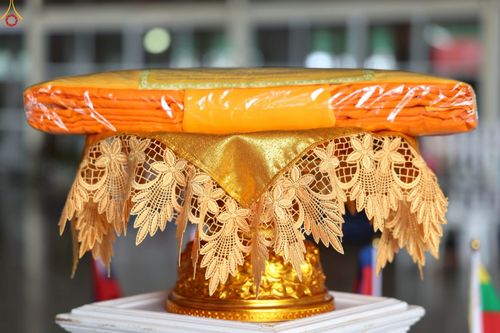 ภาพ No.230730:วันที่ 28 มิถุนายน พ.ศ. 2568 พิธีตัดปอยผมและปลงผม โครงการบวชพระนานาชาติ AEC & WAB รุ่นที่ 9 ณ วิหารคด 2 วัดพระธรรมกาย