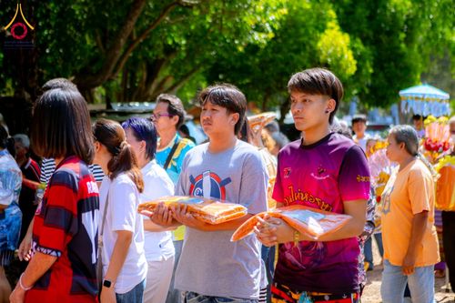 ภาพ No.181690:พิธีทอดกฐิน ณ วัดห้วยหิน อ.สนามชัยเขต จ.ฉะเชิงเทรา ในโครงการทอดกฐินสามัคคีทั่วไทย 30,000 วัด บูชาธรรม 80 ปี หลวงพ่อธัมมชโย โดยคณะศิษยานุศิษย์วัดพระธรรมกาย วันที่ 2 พฤศจิกายน พ.ศ. 2567