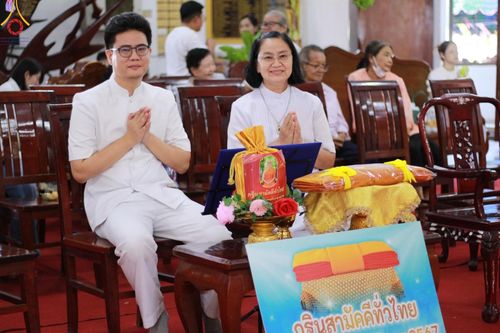 ภาพ No.179459:พิธีทอดกฐิน ณ วัดชมภูพล จ.ราชบุรี ในโครงการกฐินสามัคคีทั่วไทย 30,000 วัด บูชาธรรม 80 ปี หลวงพ่อธัมมชโย โดยคณะศิษยานุศิษย์วัดพระธรรมกาย วันที่ 27 ตุลาคม พ.ศ. 2567