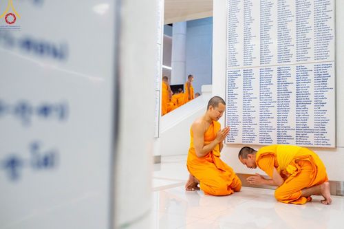 ภาพ No.92408:พิธีกรานกฐิน วันอาทิตย์ที่ 5 พฤศจิกายน พ.ศ. 2566 (แรม 7 ค่ำ เดือน 11) ณ อุโบสถ วัดพระธรรมกาย