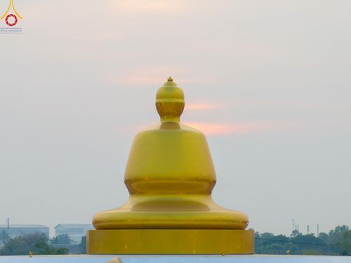 ภาพ No.200559:พิธีจุดประทีปถวายเป็นพุทธบูชา และบูชาธรรมมหาปูชนียาจารย์ ณ อนุสรณ์สถานบางปลา วัดบางปลา อำเภอบางเลน จังหวัดนครปฐม ในโครงการธรรมยาตรา กตัญญูบูชา มหาปูชนียาจารย์ พระมงคลเทพมุนี(สด จนฺทสโร) พระผู้ปราบมาร อนุสรณ์สถาน 7 แห่ง ปีที่ 13 วันที่ 23 มกราคม พ.ศ. 2568