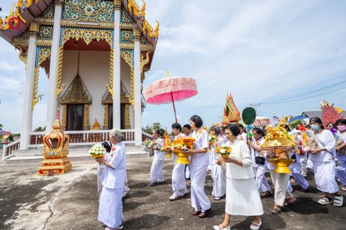 ภาพ No.166595:พิธีทอดกฐิน ณ วัดหนองกร่าง อ.สามโก้ จ.อ่างทอง ในโครงการกฐินสามัคคีทั่วไทย 30,000 วัด บูชาธรรม 80 ปี หลวงพ่อธัมมชโย โดยคณะศิษยานุศิษย์วัดพระธรรมกาย วันที่ 27 ตุลาคม พ.ศ. 2567