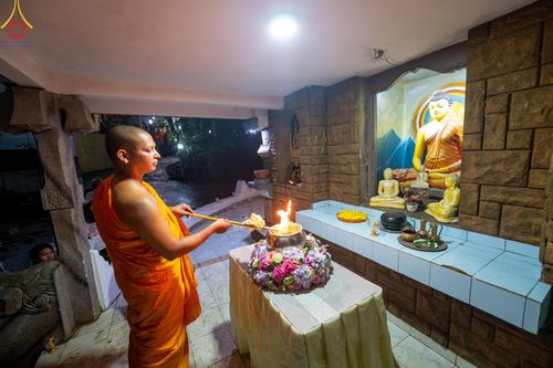 ภาพ No.141864:PhotoStory มหาศรัทธา ธรรมยาตราศรีลังกา EP.7 พิธีจุดวิสาขประทีป 6 วัด ถวายเป็น พุทธบูชา  โครงการสยาม-ลังกา ธรรมยาตรา  ฉลองเทศกาลวิสาขบูชาแห่งชาติ ศรีลังกา วันที่ 16 เดือนมิถุนายน พ.ศ. 2567