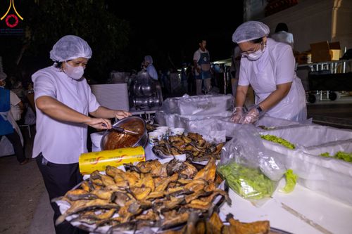 ภาพ No.112840:พิธีถวายภัตตาหารเป็นสังฆทาน แด่คณะพระธรรมยาตรา ปีที่ 12 วันที่ 15 มกราคม พ.ศ. 2567 ณ วัดสองพี่น้อง จ.สุพรรณบุรี