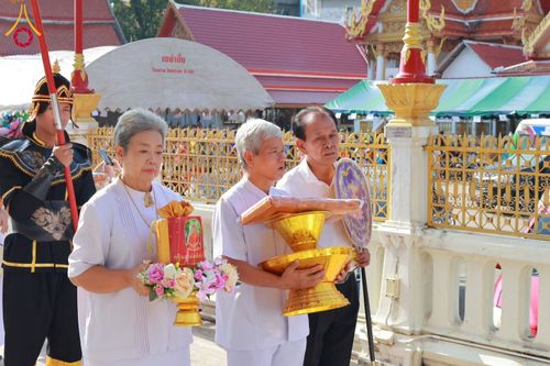 ภาพ No.178640:พิธีทอดกฐิน ณ วัดภาณุรังษี แขวงบางพลัด เขตบางพลัด กรุงเทพฯ ในโครงการกฐินสามัคคีทั่วไทย 30,000 วัด บูชาธรรม 80 ปี หลวงพ่อธัมมชโย โดยคณะศิษยานุศิษย์วัดพระธรรมกาย วันที่ 9 พฤศจิกายน พ.ศ. 2567
