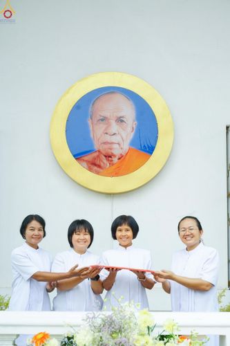 ภาพ No.286011:วันที่ 11 ตุลาคม พ.ศ. 2568 พิธีทอดกฐินสามัคคีทั่วไทย 30,000 วัด โดยคณะศิษยานุศิษย์ บูชาธรรม 81 ปี หลวงพ่อธัมมชโย ณ วัดโบสถ์บน ต.บางคูเวียง อ.บางกรวย จ.นนทบุรี