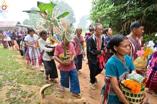 ภาพ No.94144:พิธีทอดกฐิน สำนักสงฆ์เคาะทีโคะ อ.ท่าสองยาง จ.ตาก วันที่ 10 พฤศจิกายน พ.ศ. 2566