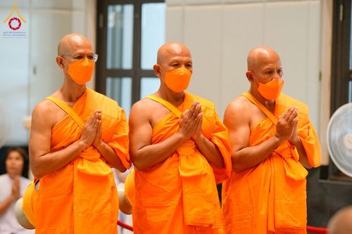 ภาพ No.62065:พิธีอุปสมบทในโครงการอุปสมบทหมู่ บูชาธรรมหลวงพ่อธัมมชโย พ.ศ.2567 ณ อุโบสถ วัดพระธรรมกาย จ.ปทุมธานี วันที่ 13-15 เมษายน พ.ศ. 2567
