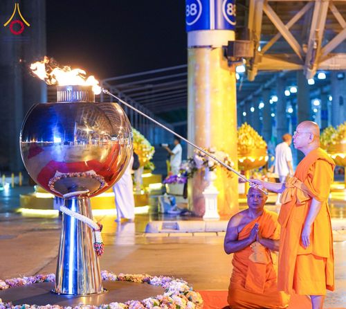 ภาพ No.125163:พิธีฉลองชัยสวดธัมมจักกัปปวัตตนสูตร ครบ 6,152,001,250 จบ ณ มหารัตนวิหารคด วัดพระธรรมกาย วันเสาร์ 24 กุมภาพันธ์ พ.ศ. 2567