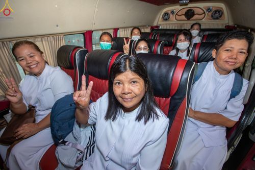 ภาพ No.88858:พิธีบูชาครูผู้ค้นพบวิชชาธรรมกาย วันศุกร์ที่ 29 กันยายน พ.ศ. 2566 วันเพ็ญขึ้น 15 ค่ำ เดือน 10 ณ วัดพระธรรมกาย