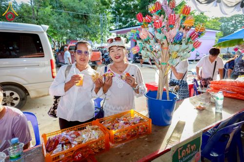 ภาพ No.275340:วันที่ 4 พฤศจิกายน พ.ศ. 2568 พิธีทอดกฐินสามัคคีทั่วไทย ณ วัดโพธิ์ทอง ต.บางระกำ อ.บางระกำ จ.พิษณุโลก โดยคณะศิษยานุศิษย์ บูชาธรรม 81 ปี หลวงพ่อธัมมชโย