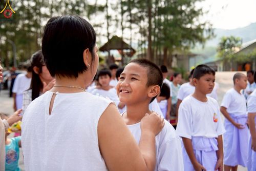 ภาพ No.213735:วันเสาร์ที่ 29 มีนาคม พ.ศ. 2568 พิธีตัดปอยผม ขอขมาผู้ปกครอง มอบบาตร-ผ้าไตร และพิธีบรรพชาสามเณร ณ ศูนย์ปฏิบัติธรรมจังหวัดระยอง (บ้านช่องลม) ต.บางบุตร อ.บ้านค่าย จ.ระยอง