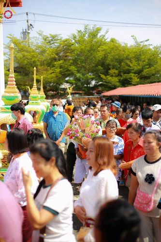 ภาพ No.172070:พิธีทอดกฐิน ณ วัดบางนางเพ็ง จ.สมุทรปราการ ในโครงการกฐินสามัคคีทั่วไทย 30,000 วัด บูชาธรรม 80 ปี หลวงพ่อธัมมชโย โดยคณะศิษยานุศิษย์วัดพระธรรมกาย วันที่ 27 ตุลาคม พ.ศ. 2567