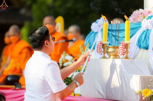 ภาพ No.103256:พิธีตักบาตรพระธรรมทายาท 1,000 รูป ณ มหาเจดีย์บุโรพุทโธ ประเทศอินโดนีเซีย ในวันที่ 20 ธันวาคม พ.ศ. 2566