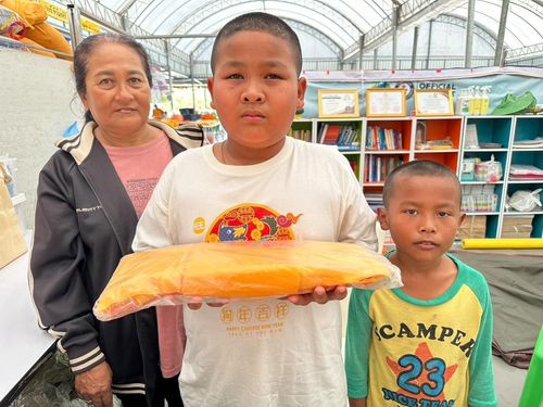 ภาพ No.133207:กิจวัตรกิจกรรมการฝึกตัวก่อนบวช และพิธีตัดปอยผมธรรมทายาท ณ ศูนย์ปฏิบัติธรรมและอบรมเยาวชนเมืองยะลา วันที่ 1-2 เมษายน พ.ศ. 2567