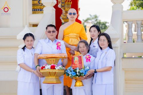 ภาพ No.176967:พิธีทอดกฐิน ณ วัดทรัพย์นาบุญยาราม ต.นาจอมเทียน อ.สัตหีบ จ.ชลบุรี ในโครงการทอดกฐินสามัคคีทั่วไทย 30,000 วัด บูชาธรรม 80 ปี หลวงพ่อธัมมชโย โดยคณะศิษยานุศิษย์วัดพระธรรมกาย วันที่ 2 พฤศจิกายน พ.ศ. 2567