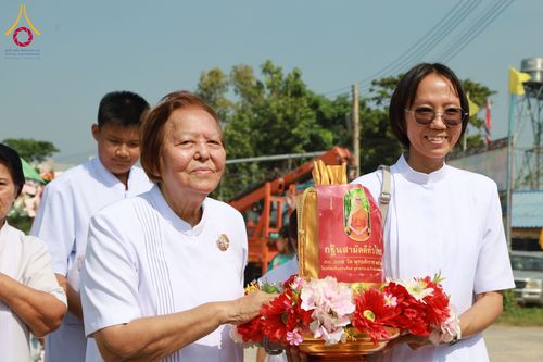 ภาพ No.175168:พิธีทอดกฐิน วัดเจริญสุขาราม จ.สมุทรสาคร ในโครงการกฐินสามัคคีทั่วไทย 30,000 วัด บูชาธรรม 80 ปี หลวงพ่อธัมมชโย โดยคณะศิษยานุศิษย์วัดพระธรรมกาย วันที่ 10 พฤศจิกายน พ.ศ. 2567