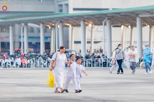 ภาพ No.207187:พิธีตักบาตร และปฏิบัติธรรมช่วงสาย ในวันมาฆบูชา วันพุธที่ 12 กุมภาพันธ์ พ.ศ. 2568 ณ วัดพระธรรมกาย จังหวัดปทุมธานี