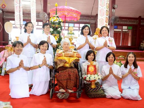 ภาพ No.254537:วันที่ 12 ตุลาคม พ.ศ. 2568 พิธีทอดกฐินสามัคคีทั่วไทย 30,000 วัด โดยคณะศิษยานุศิษย์ บูชาธรรม 81 ปี หลวงพ่อธัมมชโย ณ วัดนาคูโมทนามัยปุญญาราม ตำบลบางพระ อำเภอเมืองฉะเชิงเทรา จังหวัดฉะเชิงเทรา