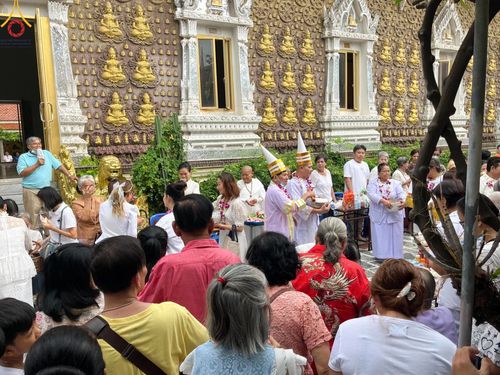 ภาพ No.162460:โครงการกฐินสามัคคีทั่วไทย 30,000 วัด  บูชาธรรม 80 ปี หลวงพ่อธัมมชโย  โดย คณะศิษยานุศิษย์วัดพระธรรมกาย ณ วัดสุวรรณประสิทธิ์ แขวงคลองกุ่ม เขตบึงกุ่ม กรุงเทพมหานคร วันศุกร์ที่ 18 ตุลาคม พ.ศ. 2567
