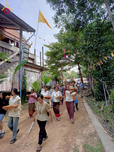 ภาพ No.274191:วันที่ 26 ตุลาคม พ.ศ. 2568 พิธีทอดกฐินสามัคคีทั่วไทย ณ วัดภูหินตัด โนนดินแดง บุรีรัมย์ โดยคณะศิษยานุศิษย์ บูชาธรรม 81 ปี หลวงพ่อธัมมชโย