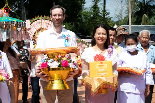 ภาพ No.182401:พิธีทอดกฐิน ณ วัดท่าชัยศรีสุทธาวาส อำเภอเมืองนครนายก จ.นครนายก ในโครงการทอดกฐินสามัคคีทั่วไทย 30,000 วัด บูชาธรรม 80 ปี หลวงพ่อธัมมชโย โดยคณะศิษยานุศิษย์วัดพระธรรมกาย วันที่ 9 พฤศจิกายน พ.ศ. 2567