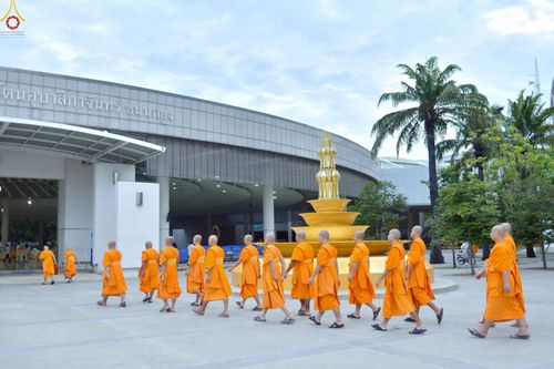 ภาพ No.247335:วันจันทร์ที่ 22 กันยายน พ.ศ. 2568 (วันพระ แรม 15 ค่ำ เดือน 10) พิธีบุพเปตพลี ครั้งที่ 170 ร่วมอุทิศบุญแด่หมู่ญาติที่ล่วงลับไปแล้ว และสืบทอดอายุพระพุทธศาสนา ณ หอฉันคุณยายอาจารย์ฯ วัดพระธรรมกาย