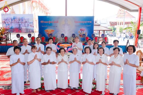 ภาพ No.170686:พิธีทอดกฐิน ณ วัดมงคลพุการาม ปทุมธานี ในโครงการกฐินสามัคคีทั่วไทย 30,000 วัด บูชาธรรม 80 ปี หลวงพ่อธัมมชโย โดยคณะศิษยานุศิษย์วัดพระธรรมกาย วันที่ 27 ตุลาคม พ.ศ. 2567