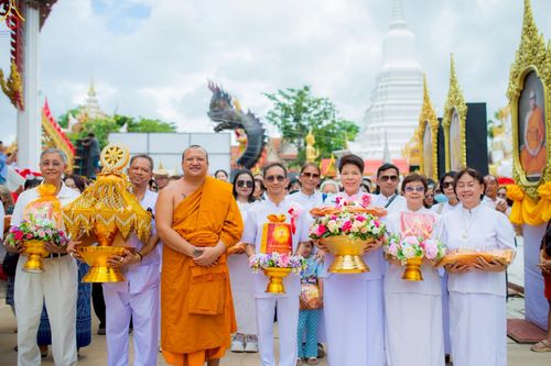 ภาพ No.271747:วันที่ 1 พฤศจิกายน พ.ศ. 2568 พิธีทอดกฐินสามัคคีทั่วไทย ณ วัดลาดทราย อ.วังน้อย จ.พระนครศรีอยุธยา โดยคณะศิษยานุศิษย์ บูชาธรรม 81 ปี หลวงพ่อธัมมชโย