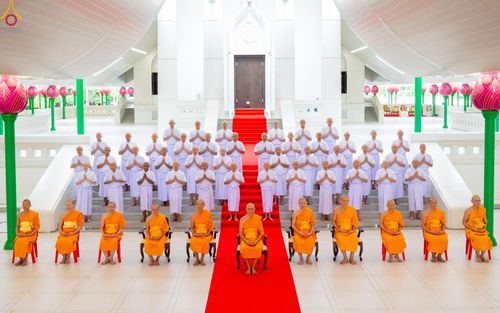 ภาพ No.229102:วันเสาร์ที่ 14 มิถุนายน พ.ศ. 2568 พิธีบรรพชา , พิธีถวายบาตร , พิธีอุปสมบท ในโครงการบรรพชาอุปสมบทหมู่ ผู้บริหารรุ่นที่ 15 และ อุดมศึกษา รุ่นที่ 52 ณ โบสถ์พระไตรปิฎก วัดพระธรรมกาย