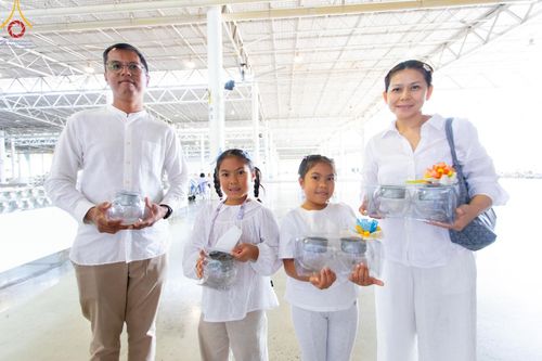 ภาพ No.206843:พิธีถวายโคมมาฆประทีป น้อมถวายเป็นพุทธบูชา แด่คณะพระภิกษุ สามเณร วัดพระธรรมกาย วันอาทิตย์ที่ 9 กุมภาพันธ์ พ.ศ. 2568 ณ ห้องแก้วสารพัดนึก 2 สภาธรรมกายสากล วัดพระธรรมกาย จังหวัดปทุมธานี