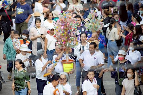 ภาพ No.267312:วันที่ 26 ตุลาคม พ.ศ. 2568 พิธีทอดกฐินสามัคคีทั่วไทย ณ วัดพรหมรังษี แขวงแสมดำ เขตบางขุนเทียน กรุงเทพฯ โดยคณะศิษยานุศิษย์ บูชาธรรม 81 ปี หลวงพ่อธัมมชโย