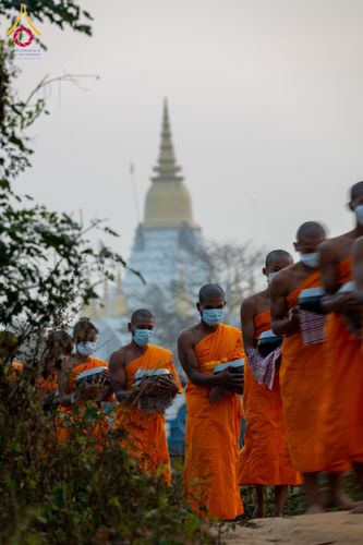 ภาพ No.130925:Photo Story ปฐมบรรพชาชาวพุทธมาร์มา Episode 4/5 วันที่ 13 กุมภาพันธ์พ.ศ. 2567 ณ วัดธัมจักร อรัญกุฏิ บังกลาเทศ