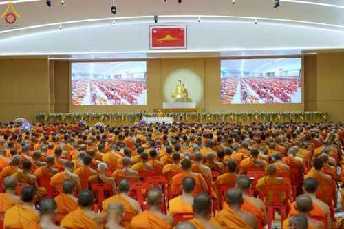 ภาพ No.219490:วันอังคารที่ 22 เมษายน พ.ศ. 2568 สัมมนาสงฆ์ เพื่อความมั่นคงและความเจริญรุ่งเรืองแห่งพระพุทธศาสนา  เนื่องในวันคุ้มครองโลก พิธีถวายมหาสังฆทานแด่คณะสงฆ์ 40,000 กว่าวัดทั่วประเทศ ณ วัดพระธรรมกาย จ.ปทุมธานี