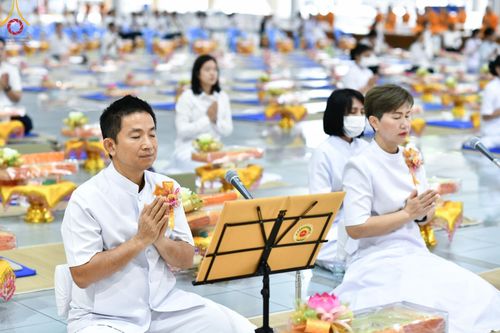 ภาพ No.152917:พิธีถวายภัตตาหารเมนูสวรรค์ ในพรรษาแห่งการเข้าถึงธรรม วันอังคารที่ 10 กันยายน พ.ศ. 2567 ครบรอบ 24 ปี วันละสังขาร คุณยายอาจารย์มหารัตนอุบาสิกาจันทร์ ขนนกยูง ณ หอฉันคุณยายอาจารย์ฯ วัดพระธรรมกาย