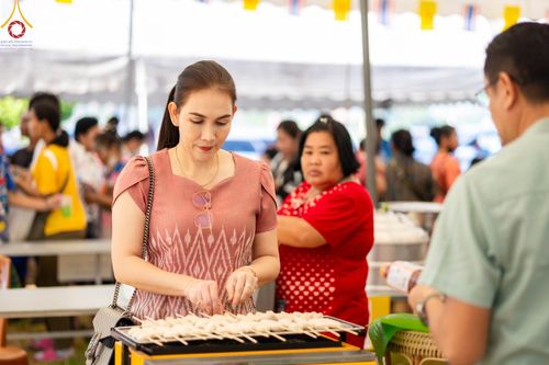 ภาพ No.93380:พิธีทอดกฐินสามัคคีทั่วไทย 5,000 วัด  ณ วัดปทุมทอง จ.ปทุมธานี วันอาทิตย์ที่ 5 พฤศจิกายน พ.ศ. 2566