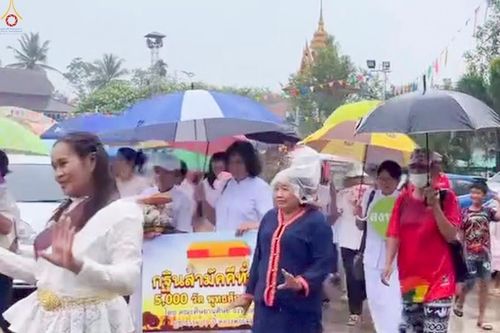 ภาพ No.264163:วันที่ 24 ตุลาคม พ.ศ. 2568 พิธีทอดกฐินสามัคคีทั่วไทย 30,000 วัด โดยคณะศิษยานุศิษย์ บูชาธรรม 81 ปี หลวงพ่อธัมมชโย ณ วัดยางทอง อ.สะเดา จ.สงขลา