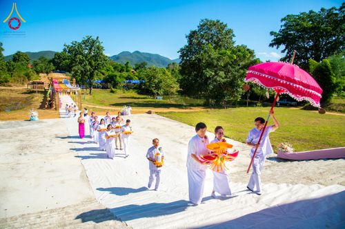 ภาพ No.179297:พิธีทอดกฐิน ณ ธุดงคสถานลำพูน อำเภอบ้านโฮ่ง จังหวัดลำพูน ในโครงการกฐินสามัคคีทั่วไทย 30,000 วัด บูชาธรรม 80 ปี หลวงพ่อธัมมชโย โดยคณะศิษยานุศิษย์วัดพระธรรมกาย วันที่ 15 พฤศจิกายน พ.ศ. 2567