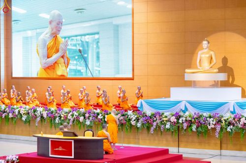 ภาพ No.240646:วันพุธที่ 27 สิงหาคม พ.ศ. 2568 พิธีทอดผ้าป่าเพื่อสร้างอาคาร  82 ปี หลวงพ่อธัมมชโย สมทบกฐินวัดพระธรรมกาย และกฐิน 30,000 วัดทั่วประเทศ ครั้งที่ 1