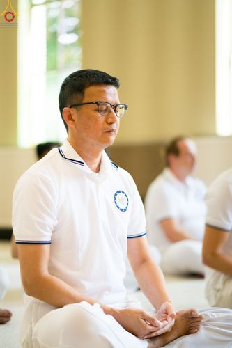 ภาพ No.83308:พิธีตัดปอยผมธรรมทายาทและฝากตัวเป็นศิษย์ ในโครงการอบรมพระธรรมทายาททวีปยุโรป รุ่นที่ 9 วันพุธที่ 12 มิถุนายน พ.ศ. 2566 ณ วัดพระธรรมกายเบเนลักซ์ ประเทศเบลเยี่ยม